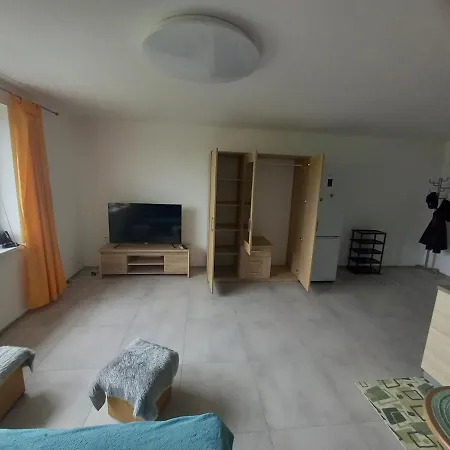 Vermika Flat * 普雷绍夫
